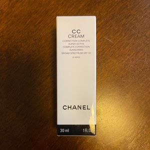 Chanel - NIB CC cream - Beige 50